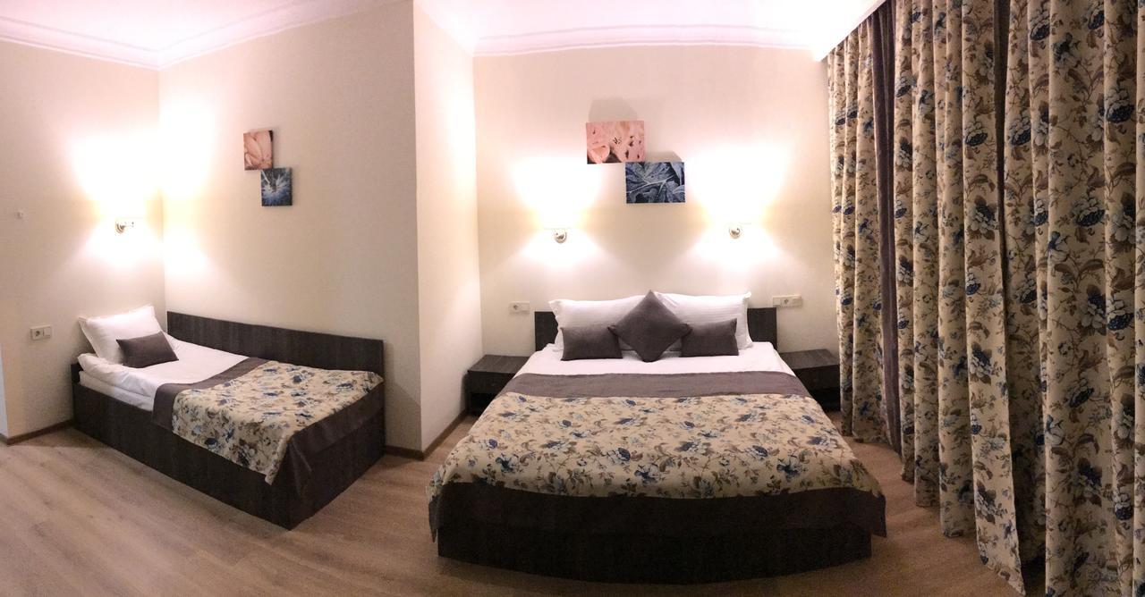 Non-Stop Economy Hotel Boryspilʼ Eksteriør billede