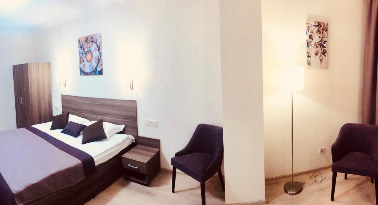 Non-Stop Economy Hotel Boryspilʼ Eksteriør billede